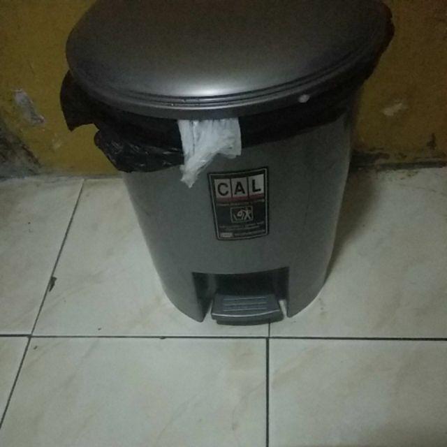 Tempat Sampah Injak 10ltr Chic Step On Dustbin Shinpo Ship-840s