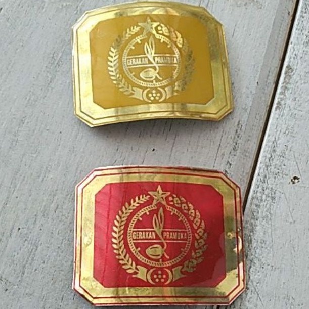 Tanda topi Pramuka  putra besar Kuningan Emblem