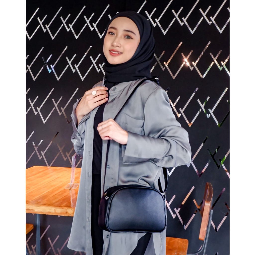 TAS SELEMPANG KULIT WANITA CHILO HITAM // taskanvasbdg - Sling Bag Kulit Sintetis / Tas Slempang Bahu Wanita / Tas Hp Cewek Murah Bandung / COD