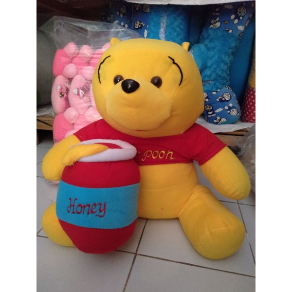 Boneka Winnie The Pooh Jumbo