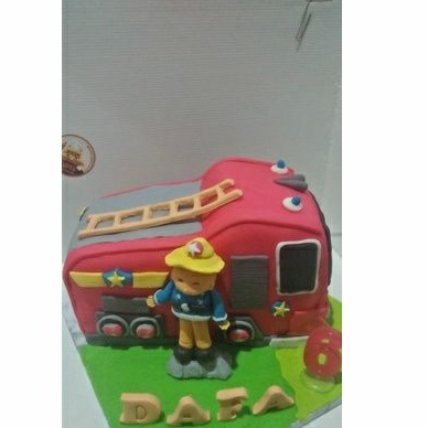

fire truck cake/fire truck cake semarang/3d cake semarang