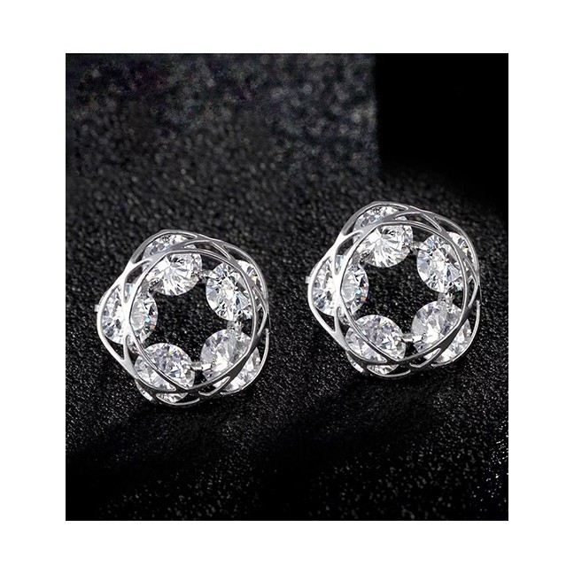 LRC Anting Tusuk Fashion Silver Flower Zircon A58737