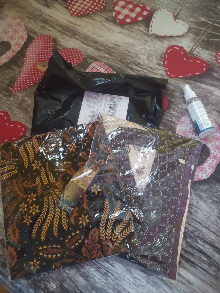 Couple Batik  Wanita/ Batik Sarimbit Seragam/ Couple Keluarga/ Blouse Cewek/ Hem Kemeja