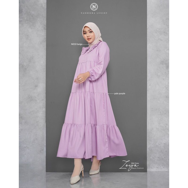 Zoya Midi Dress by Nadheera Luxury / Nadheera Luxury Zoya Midi Dress / Midi Dress / Midi Dress Hitam