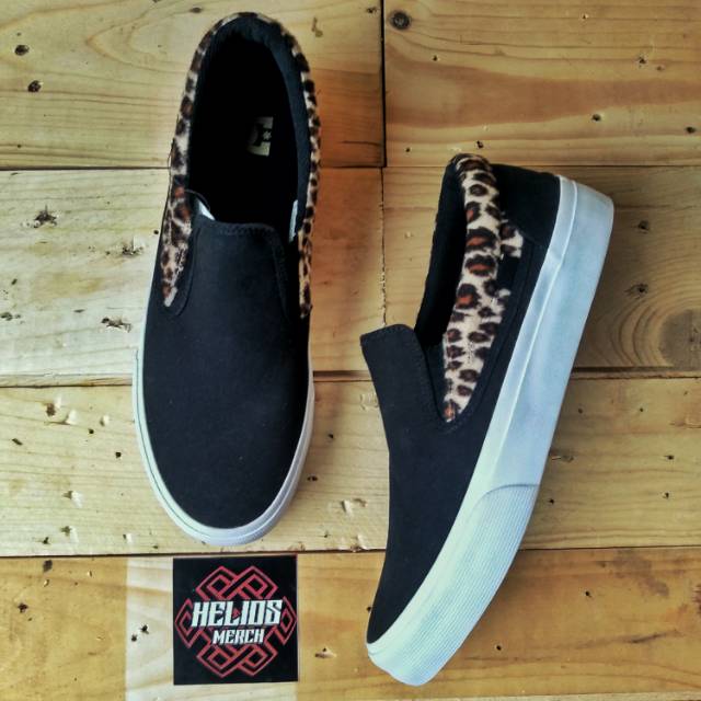 Dc Trase Slip On Original