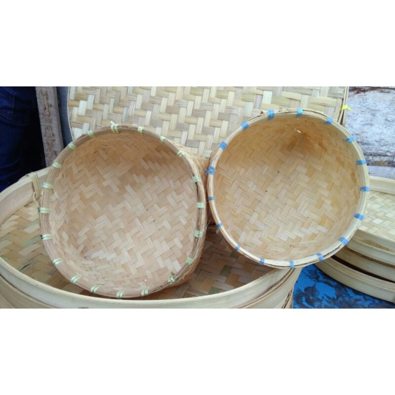 Tempat cuci beras (bambu)