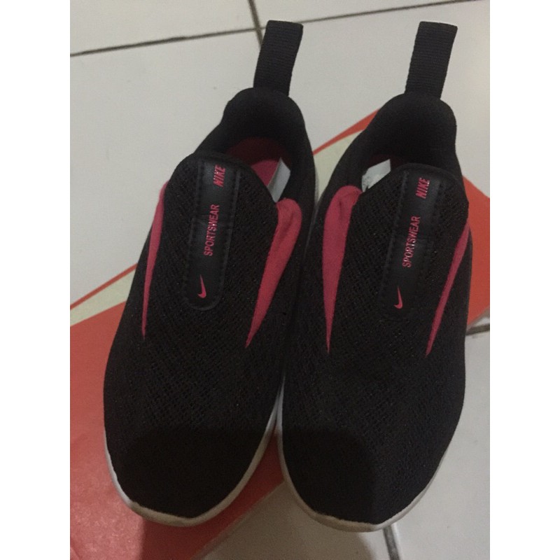 nike anak original