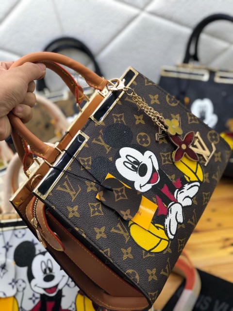 tas LV JOUR MICKEY SUPER TALI 2 FREE POUCH Uk26x20cm kode 4320