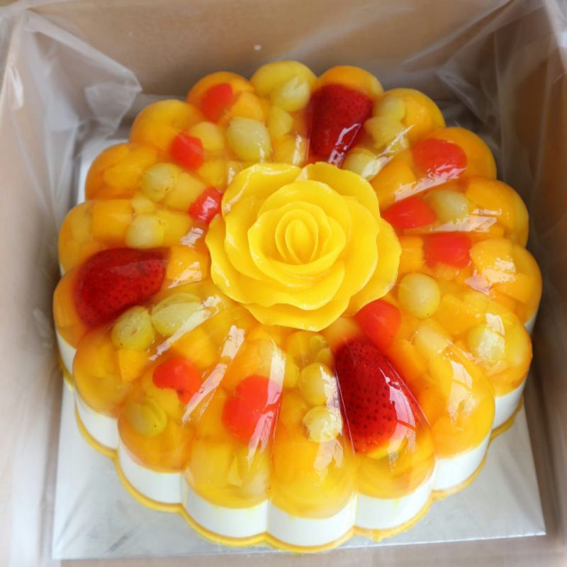

pudding creamy cheesy fruity