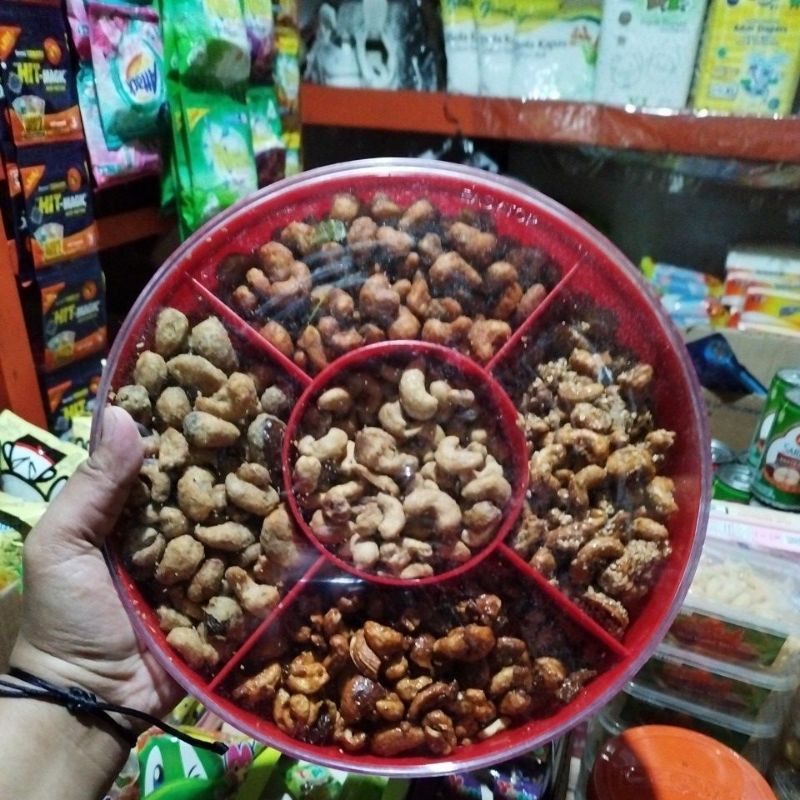 

kacang mede tray 5 sekat 900gr