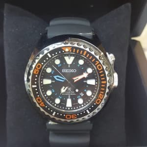 Jam Tangan Seiko SUN023 Prospex Diver 47.5mm Stainless Steel Hitam dengan Kinetic GMT