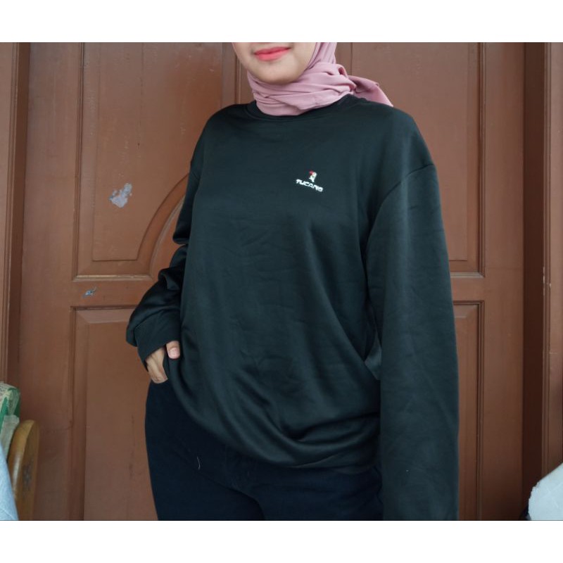 CrewNeck Hitam Tucano