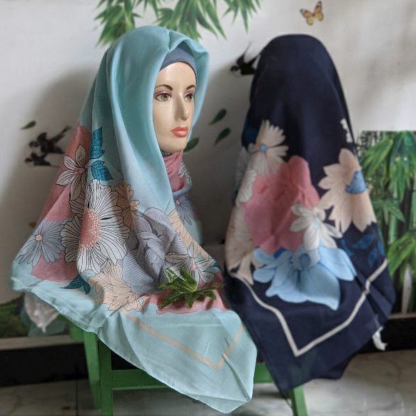 Hijab segi empat motif bunga besar 02/voal