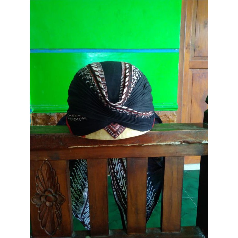 blangkon jogja lipat dewasa motif parang putih