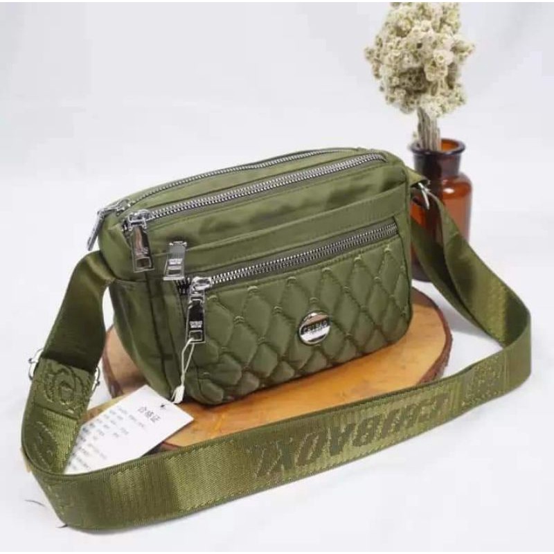 TAS SALEMPANG WANITA IMPORT MERK CHIBAO KD 0071