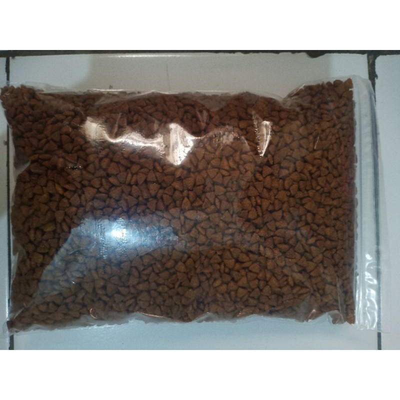 Makanan kucing Equilibrio kitten 500gr