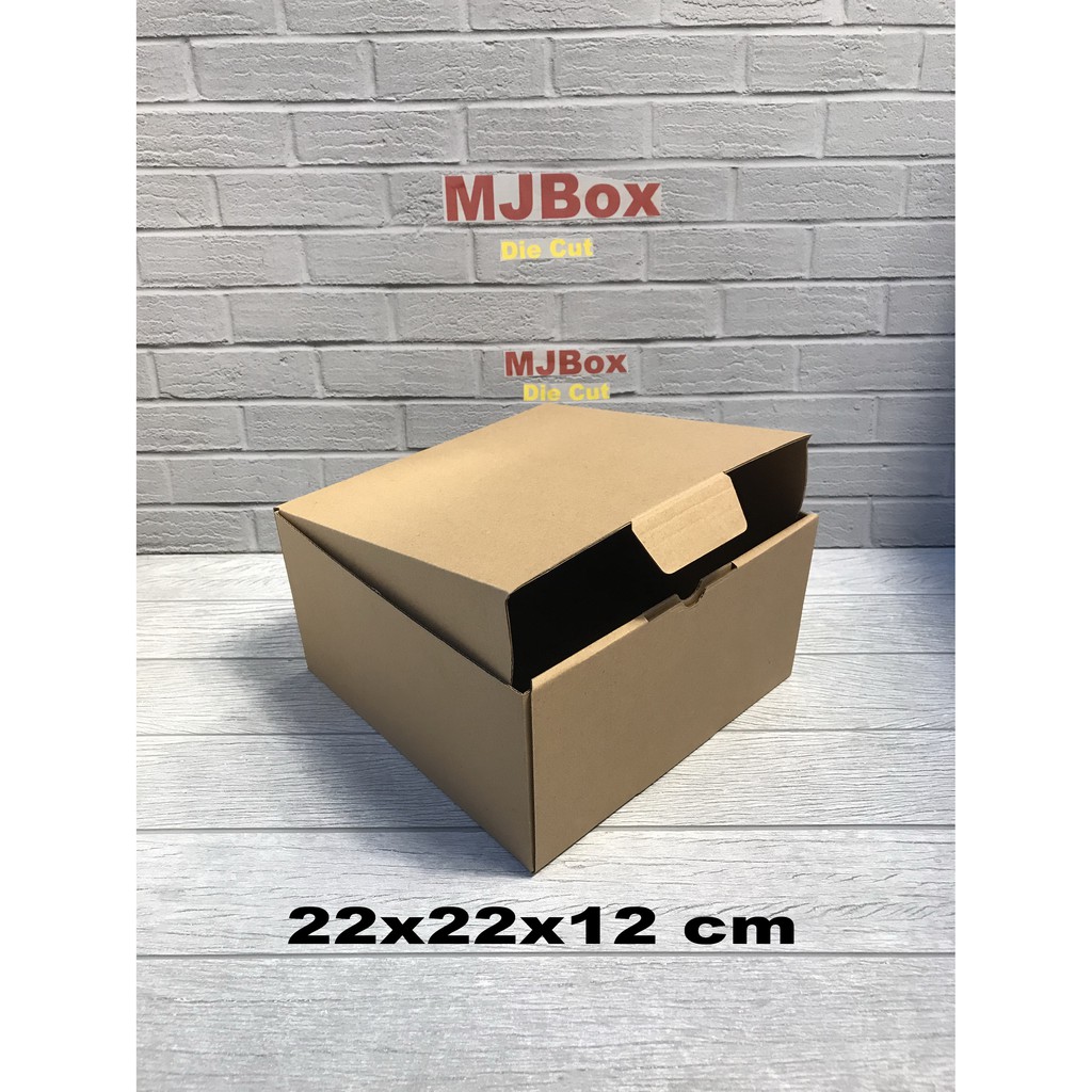 

Kardus box 22x22x12 Kotak Kardus Diecut
