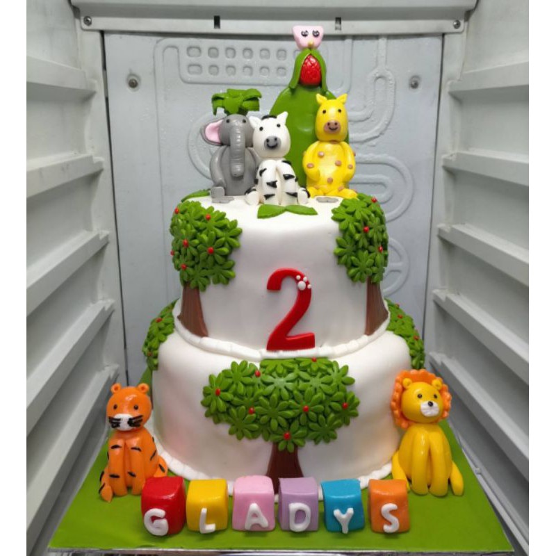 

kue ulang tahun zoo 18+26 cm