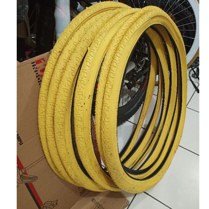 BAN LUAR SEPEDA UNITED OSHAKA 26×1.50 (4'0-559)TO 50-60PSI