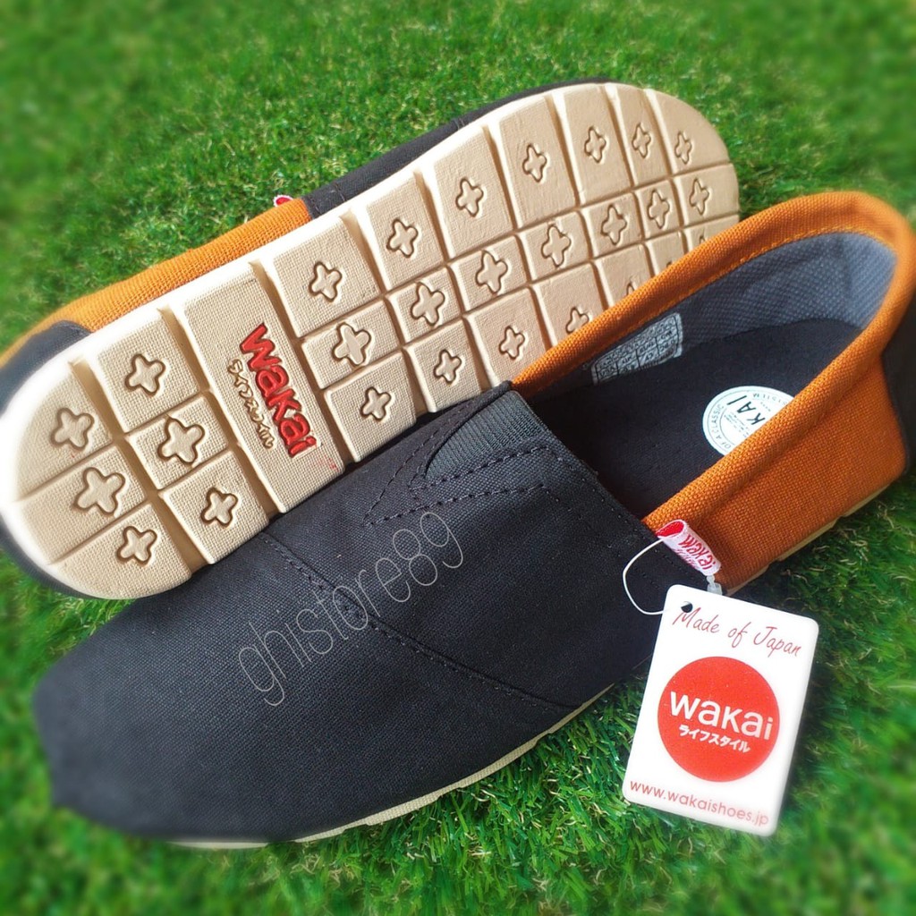 wakai slip on pria wanita hitam coklat