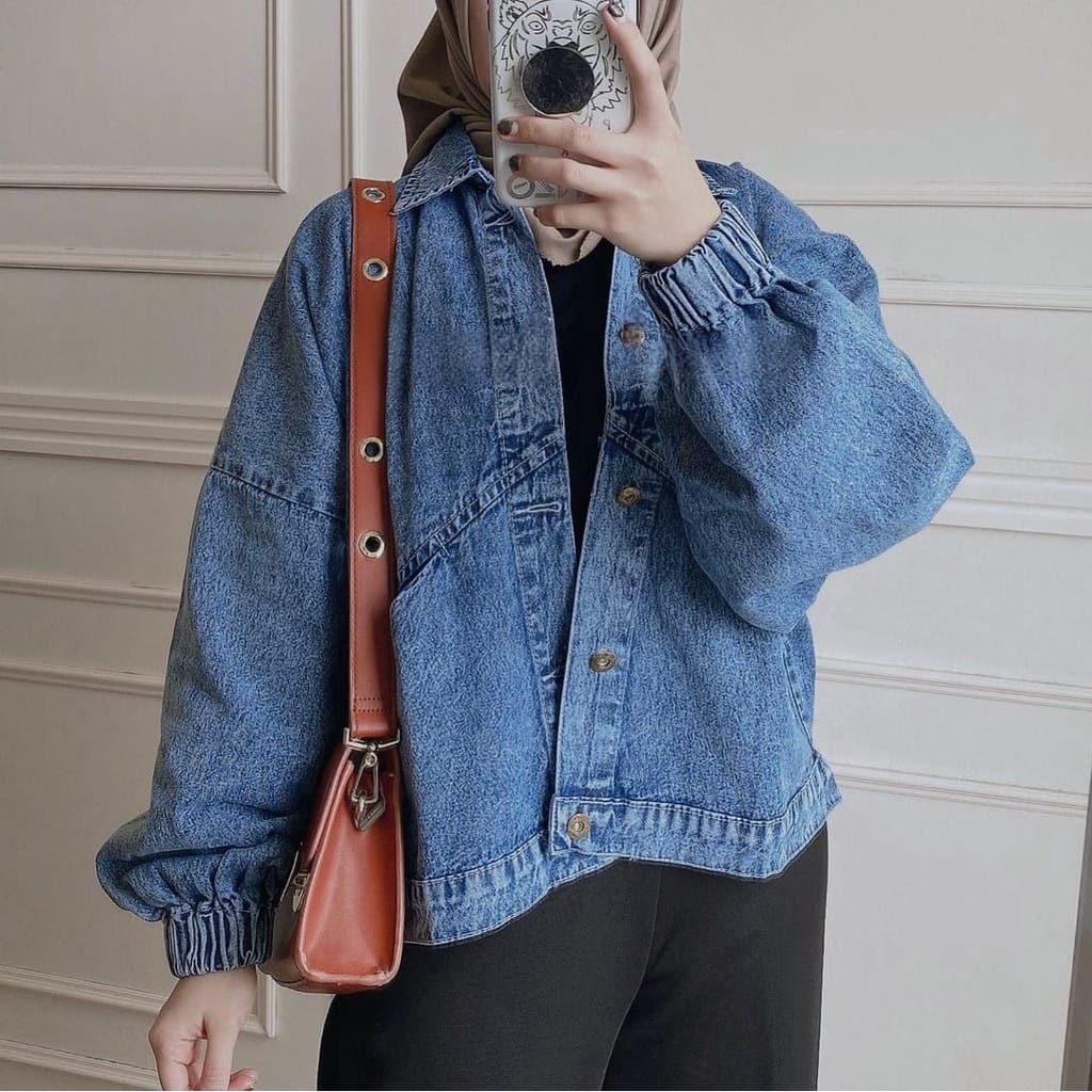 Jaket Jeans Wanita Model Baru Masakini / my favorite jacket / Jacket jeans vintage wanita lengan panjang / jaket jins wanita bahan Oz10 / Jaket jeans wanita warna snow blue masakini / jaket jeans cewe terbaru / jaket jeans wanita model paling baru masakin