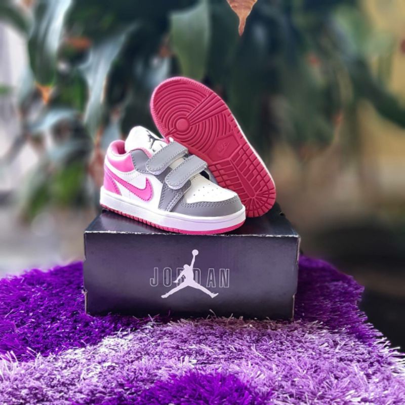 Sepatu Anak Anak Nike Jordan Low Grey Pink