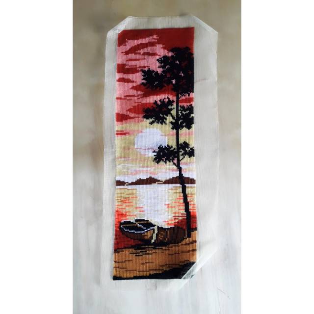 Kristik jadi / kruistik orchid pemandangan