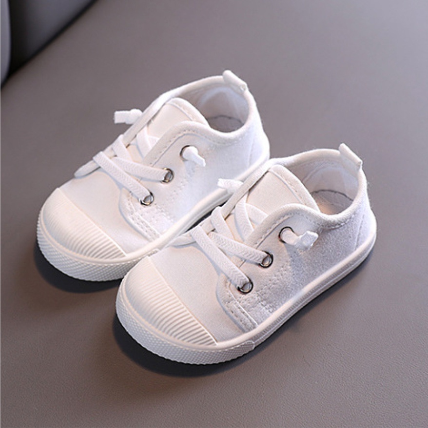 Sepatu Sneakers Canvas Anak Import Casual Bahan Karet Lentur