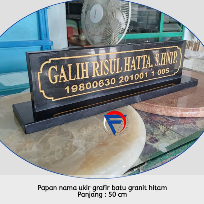 

Papan nama ukir grafir batu andesit/granit hitam murah