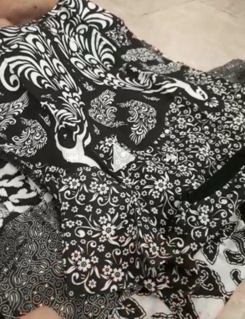 Kaos Batik Kaos Jogja Kaos Katun Kaos Polos Kaos Cinderamata Kaos Oleholehjogja Kaos Seragam