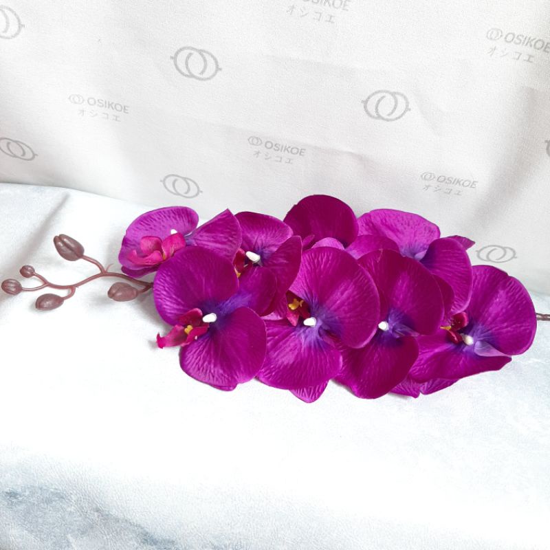 BUNGA ANGGREK BAHAN KAIN POLOS 8 KUNTUM - BUNGA ARTIFISIAL - (BAGK8KTM)-Ungu
