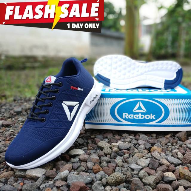  SEPATU  RUNING REEBOK  SEPATU  OLAHRAGA KEKINIAN SEPATU  