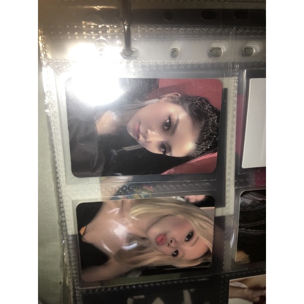 jooe hyebin momoland official photocard pc thumbs up