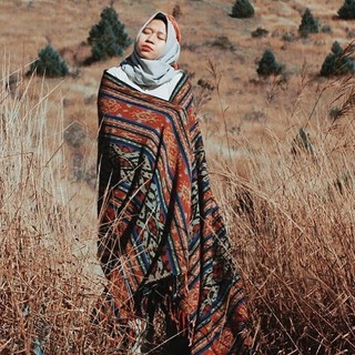 FREE GELANG KAIN TENUN  BLANKET ETNIK NUSANTARA MOTIF  IKAT 