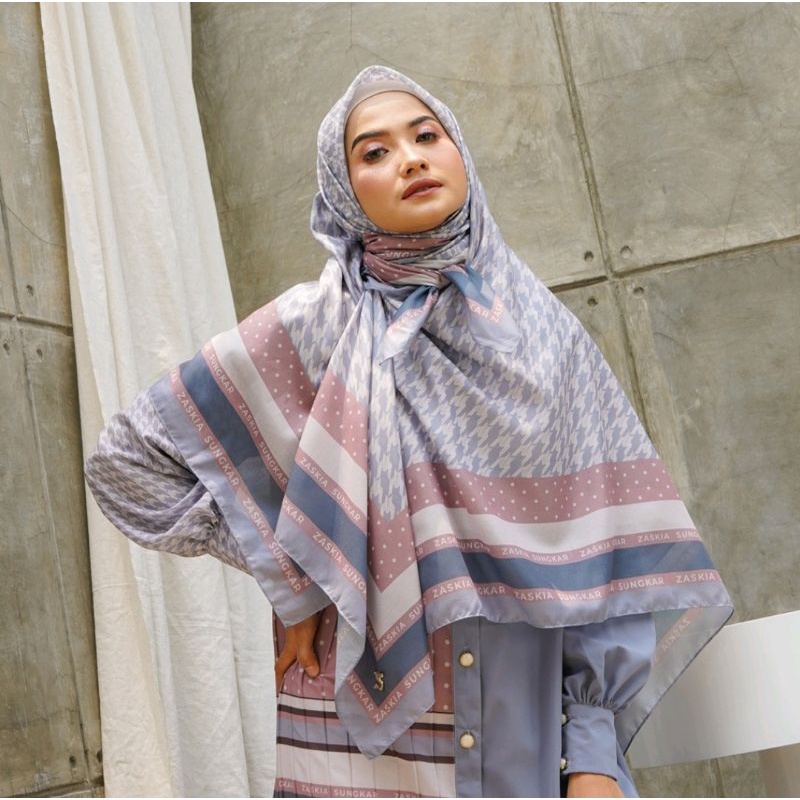 madre scarf by zaskia sungkar