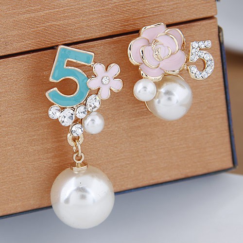 LRC Anting Tusuk Sweet Flower&amp;pearl Decorated Asymmetry