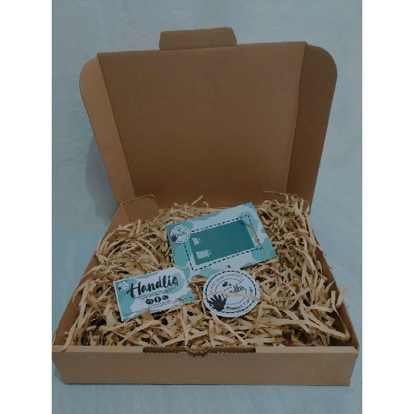 

Box Hampers 27x27x5 cm (tambahan)