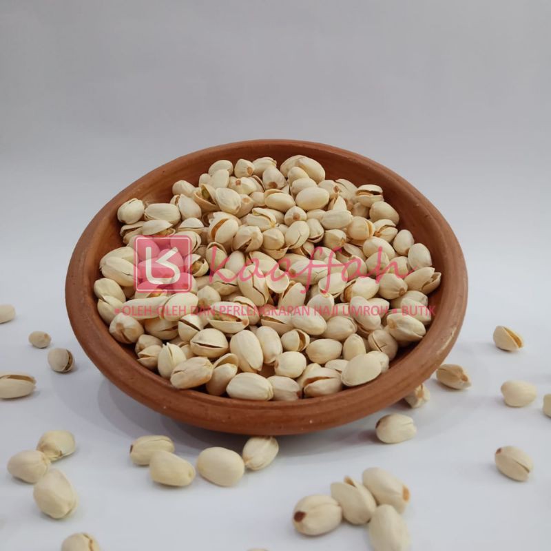 

Kacang pistachio / fustuk