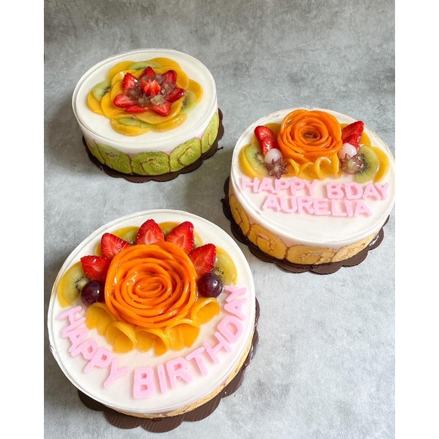 

Pudding buah jelly dengan rollcake