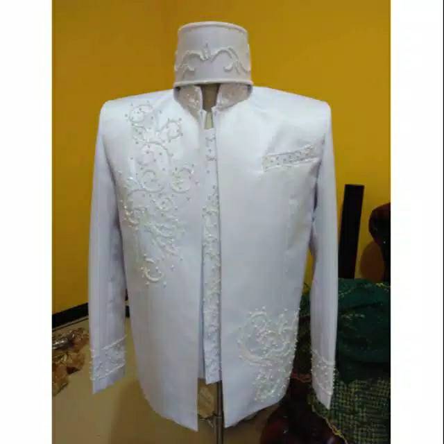 Beskap bridal putih tanpa selop