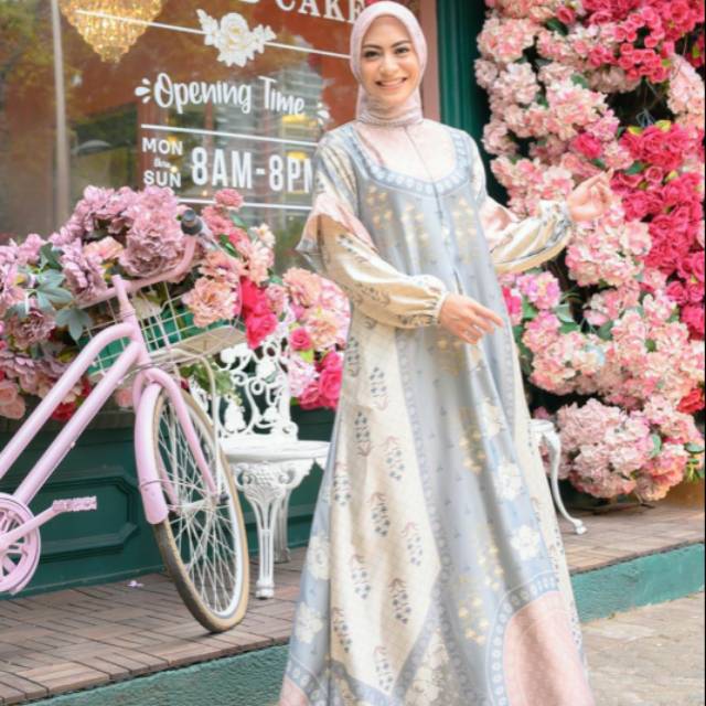 

Rafflesiadress Cupcakes S WearingKlamby