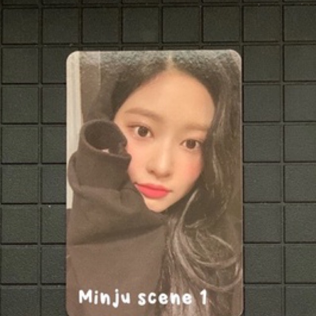 Minju hoodie scene1 (booked)