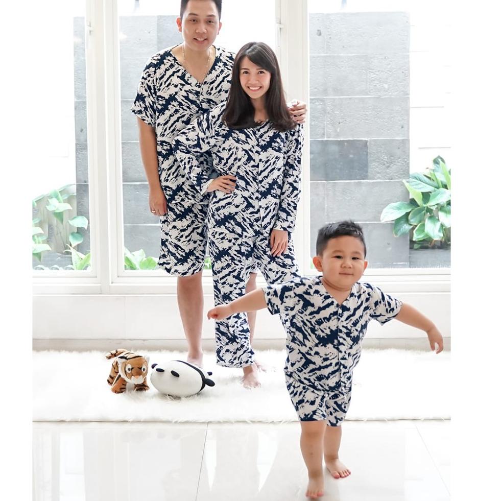 SAM.01Jn22ᴶ– MYPOLY Piyama Rayoon Premium Motif Signature Blue