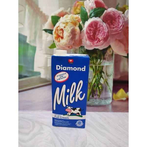 Diamond Milk UHT 1 liter / 1 lt susu Cair Full Cream 1000ml exp agustus 2023