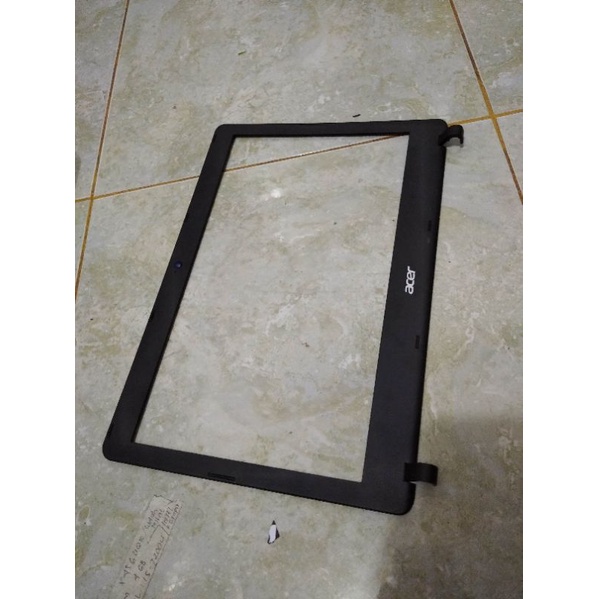 Casing front case lcd depan acer es1-432 es1 432