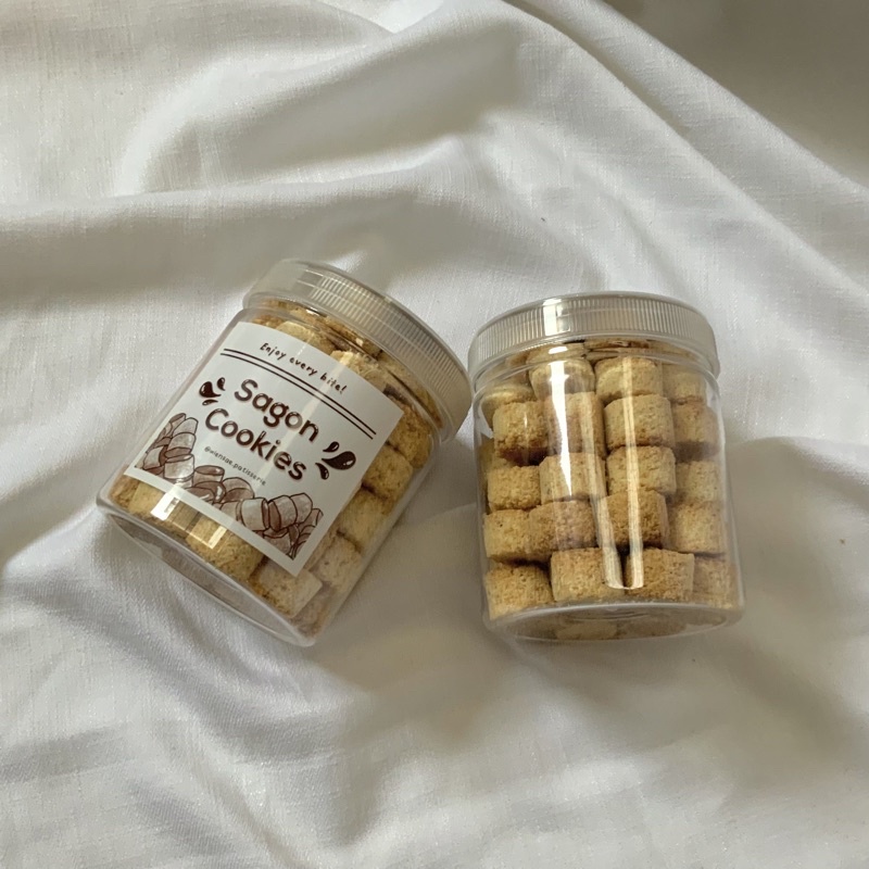 

Sagon Cookies (Kue Sagon Kelapa)