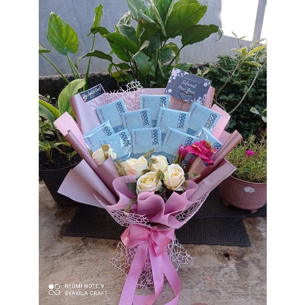Buket uang / buket duit / hadiah ulang tahun