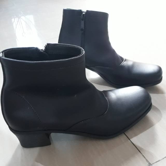 ( preloved ) sepatu boot wanita