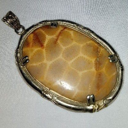 kalung liontin batu akik teratai