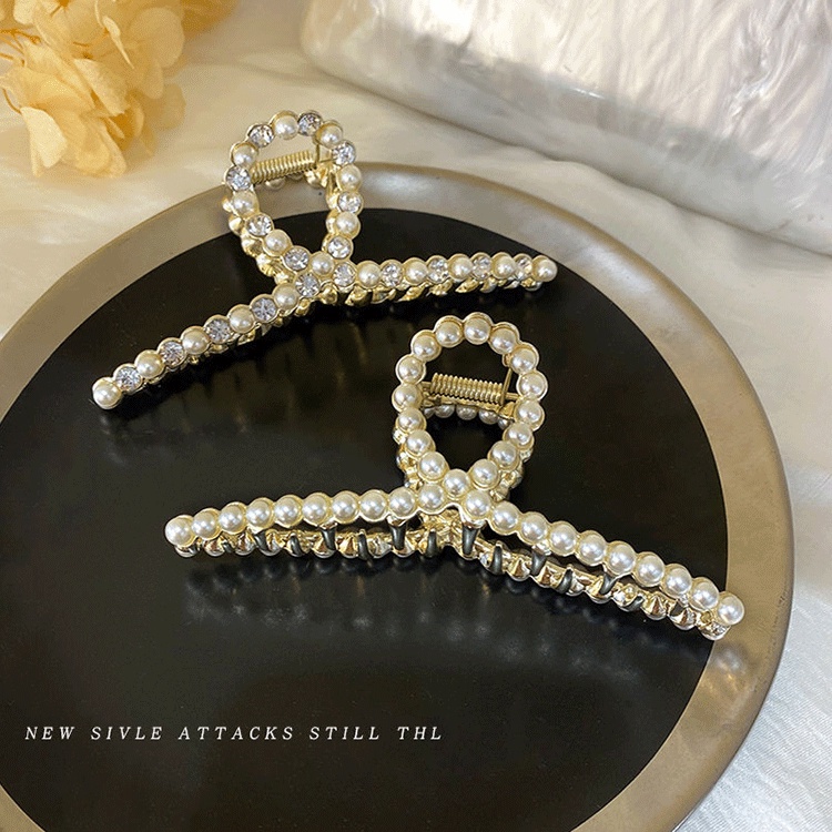 Jepit Rambut Bahan metal Aksen Mutiara Dan Berlian Imitasi Gaya Korea